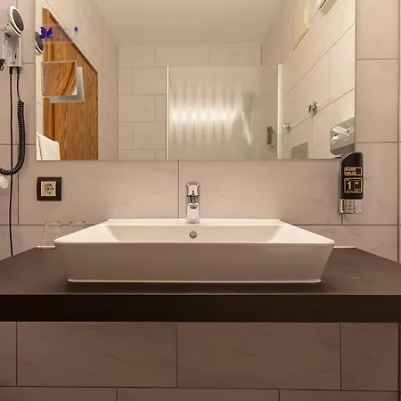 Flair-hotel Zum Benediktiner Hotel 3*