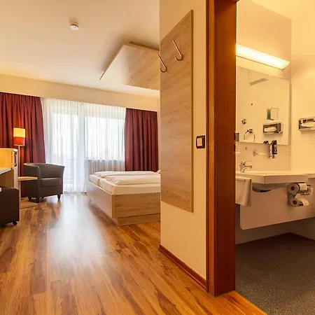 Flair-hotel Zum Benediktiner شوارزاخ أم ماين