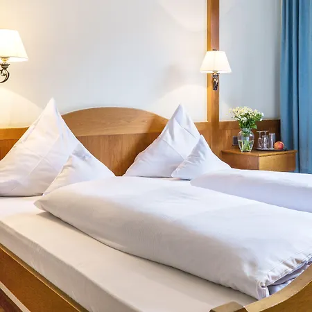Flair-hotel Zum Benediktiner 3* Schwarzach am Main