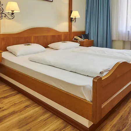 Flair-hotel Zum Benediktiner 3*