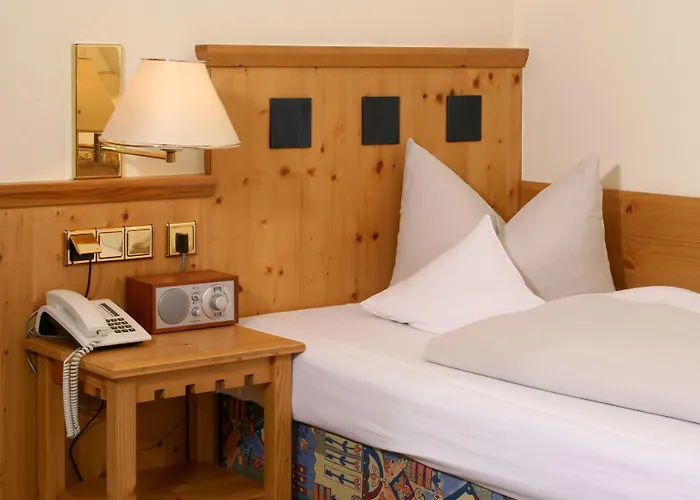 Flair-hotel Zum Benediktiner 3*