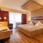 Flair-hotel Zum Benediktiner Szálloda Schwarzach am Main