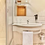 Flair-hotel Zum Benediktiner 3*