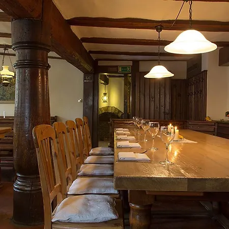 Otel Flair-hotel Zum Benediktiner Schwarzach am Main