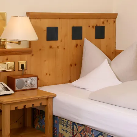 Flair-hotel Zum Benediktiner 3*