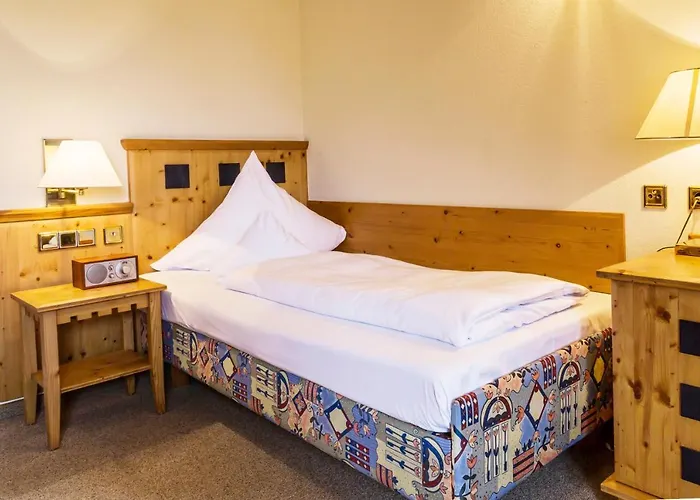 Flair-hotel Zum Benediktiner 3* Шварцах-ам-Майн