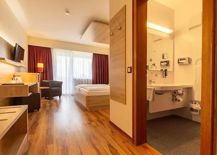 Flair-hotel Zum Benediktiner Шварцах-ам-Майн