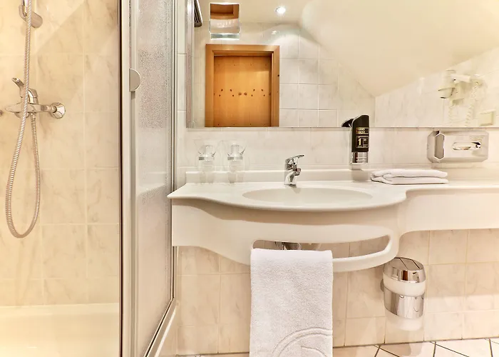 Flair-hotel Zum Benediktiner 3*